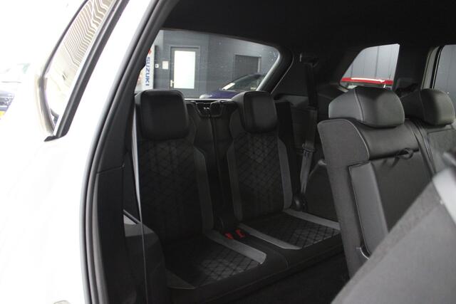Volkswagen TIGUAN Allspace 1.5 TSI DSG-7 R-Line Business 7p. / Stoel + Stuurverwarming / Camera / Elektr. klep /