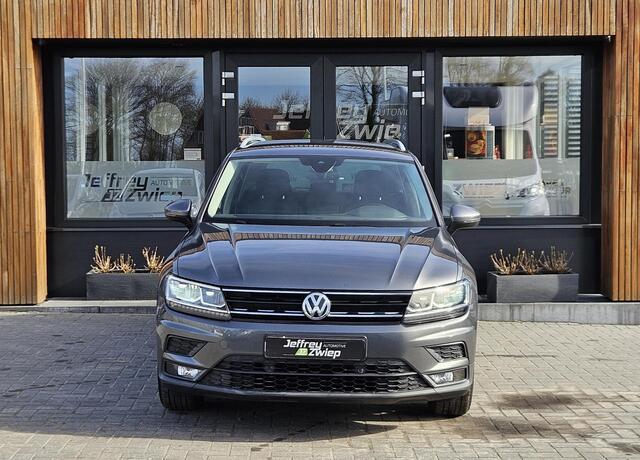 Volkswagen TIGUAN 1.4 TSI ACT Comfortline Business full led. stoelverwarming. apple carplay. automaat. trekhaak.