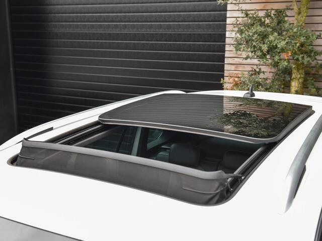 Volkswagen TIGUAN 1.5 TSI R-Line Panoramadak Nav Camara ACC 20 Inch Velgen