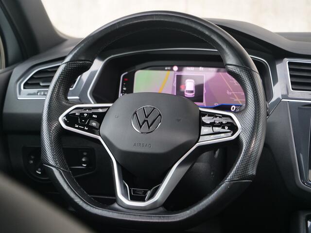 Volkswagen TIGUAN 1.5 TSI R-Line | panorama | head-up | Trekhaak..