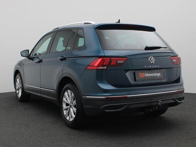 Volkswagen TIGUAN 1.5 TSI Life Business 150PK DSG Trekhaak, Achteruitrijcamera, Keyless, Navi, Adaptieve Cruise Control, Stoelverwarming, Elektr. Achterklep, 17" LM Velgen