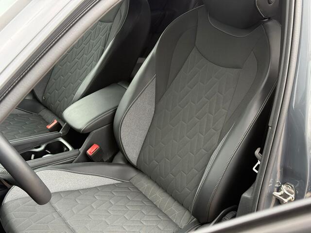 Volkswagen TIGUAN 1.5 eTSI Life Edition 150pk | Trekhaak | 360° camera | Keyless