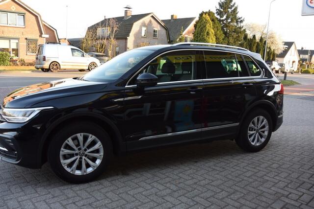 Volkswagen TIGUAN 1.5 TSI Life Business