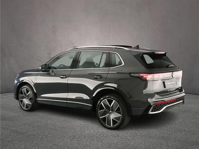 Volkswagen TIGUAN R-Line Edition 1.5 TSI eHybrid 272pk DSG Automaat Trekhaak, Panoramadak, Adaptive cruise control, Elektrische achterklep, LED koplampen, Achteruitrijcamera