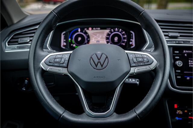 Volkswagen TIGUAN 1.4 TSI eHybrid Life Leder 360 Camera Trekhaak Digi Dash