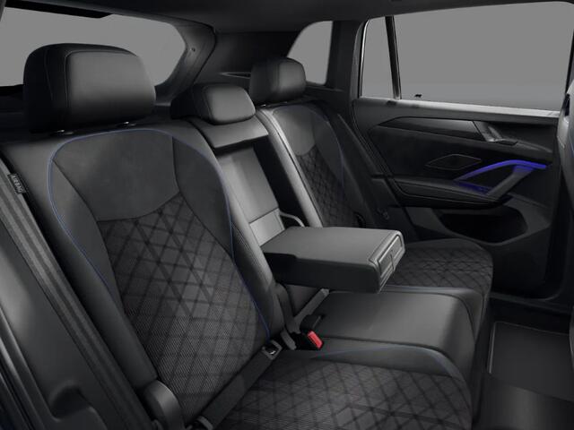 Volkswagen TIGUAN R-Line Edition 1.5 eHybrid 272 PK 6 versn. DSG Achteruitrijcamera · Draadloze telefoonlader · Black Style Pakket · Panoramaschuif-kanteldak · Trekhaak inklapbaar, met elektrische ontgrendeling, incl. aanhangermanoeuvreerhulp Trailer Assist ·