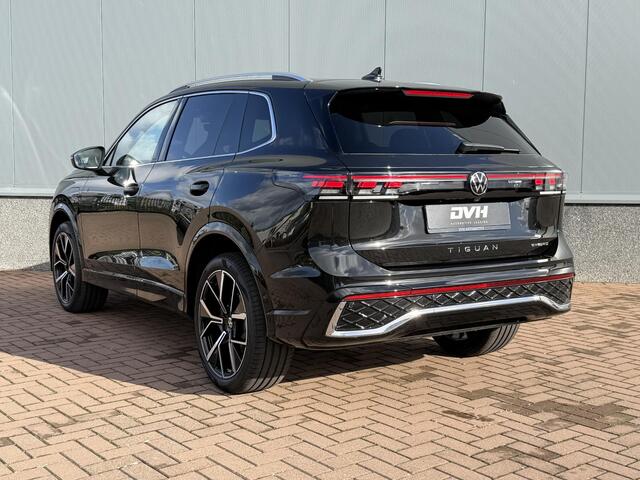Volkswagen TIGUAN 1.5 eHybrid R-Line Edition PANO | TREKHAAK | DCC