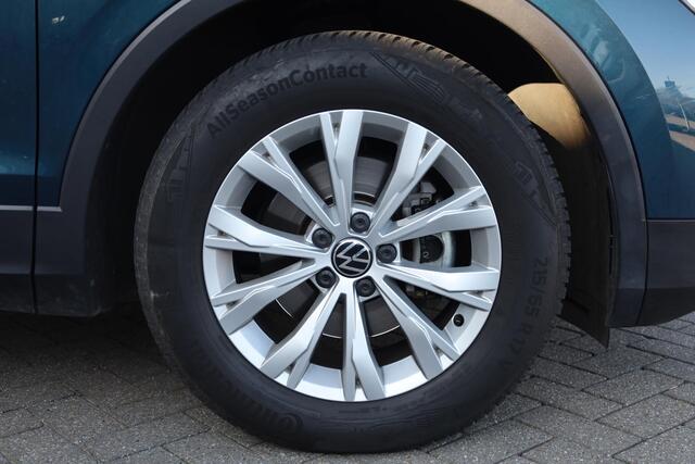 Volkswagen TIGUAN 1.5 TSI Life Business 110KW/150PK DSG, NL auto dealer onderhouden, Trekhaak, Navigatie, elektrische achterklep, digital cockpit pro, keyless entry, chroom pakket, spiegel pakket
