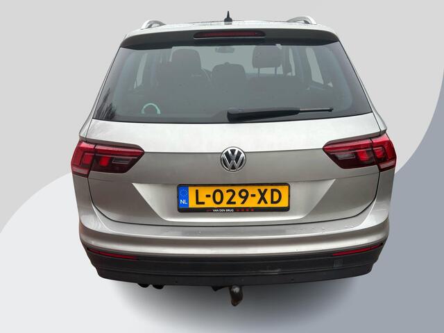 Volkswagen TIGUAN 1.5 TSI ACT Highline | 150pk | Trekhaak | Stoelverwarming | Parkeersensoren Voor & Achter | Trekgewicht 1.800kg (geremd)