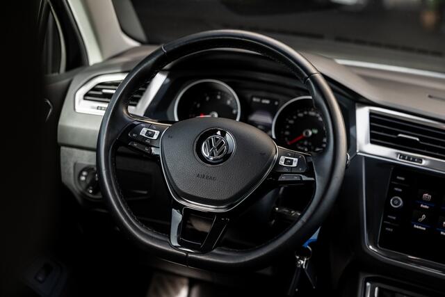 Volkswagen TIGUAN 2.0 TSI 4M. Highline | Camera | Navi | Elektr Trekhaak