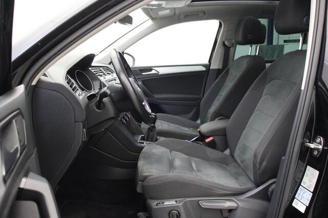 Volkswagen TIGUAN 1.4 TSI Connected Series - Panorama, Carplay, Camera, Massage, Stoelverw. Trekhaak