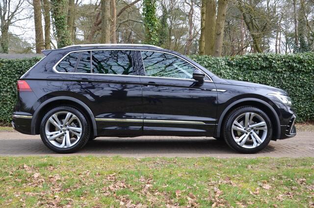 Volkswagen TIGUAN 1.5 TSI R-Line Business+ Automaat/Navi/Pdc/Ecc/Virtueel dashboard/Privacy-Glass/Cr-Controle/19-Inc Lmv/Cruise control adaptief/Koplampverlichting LED Matrix (IQ.Light)/Trekhaak