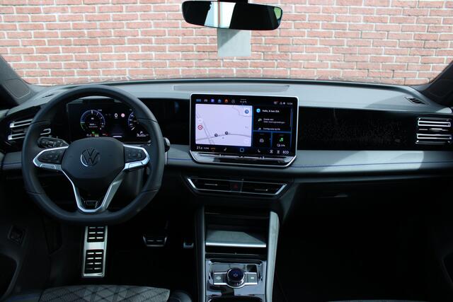 Volkswagen TIGUAN 1.5 eHybrid 272PK R-Line Edition |PANO-DAK|ERGO-STOEL|20-INCH|