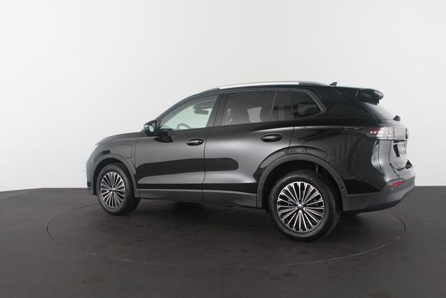 Volkswagen TIGUAN 1.5 eHybrid Life Edition > (nieuw) Grenadilla Black/18inch/IQ/Design-pakket/Winterpakket Plus...