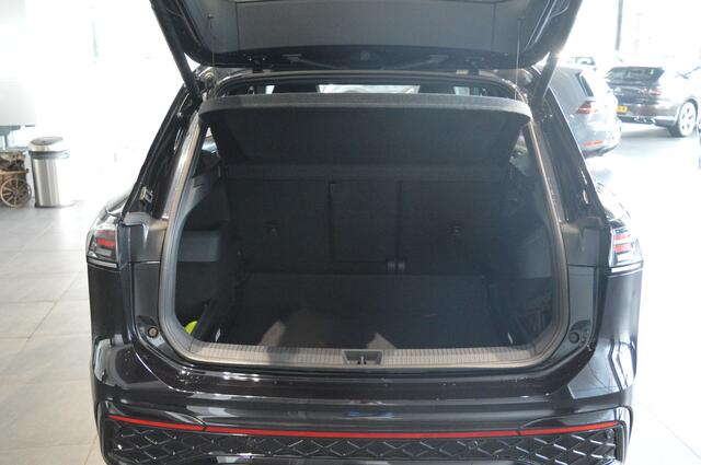 Volkswagen TIGUAN 2.0 TDI 3X R-LINE Black Style camera 20 inch 150 pk !!