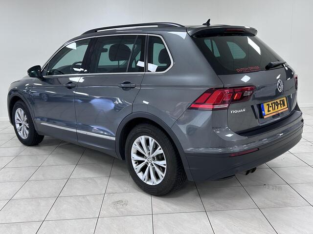Volkswagen TIGUAN 1.4 TSI ACT Comfortline Business | TREKHAAK | NAVIGATIE | PARKEERSENSOREN VOOR-EN ACHTER | ZOMER-EN WINTERSET