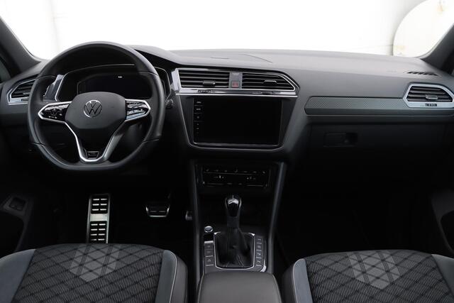 Volkswagen TIGUAN 1.4 TSI eHybrid R-Line Business+ 245pk DSG6 | IQ.Light | Trekhaak | Stoel- en Stuurverwarming