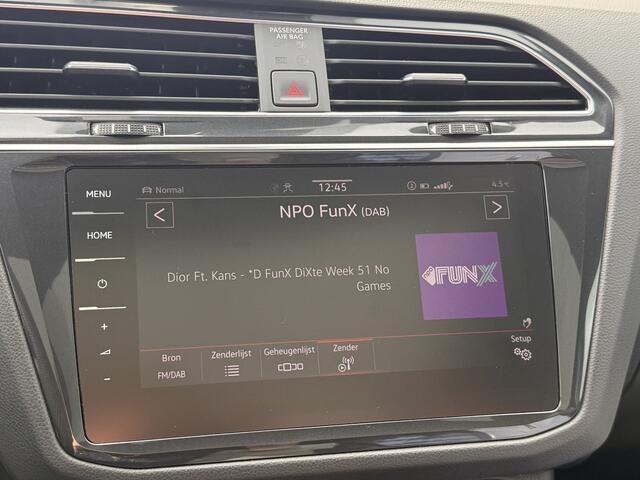 Volkswagen TIGUAN 2.0 TSI 4Motion R-Line Black Style | Pano | IQ | 360° | HK