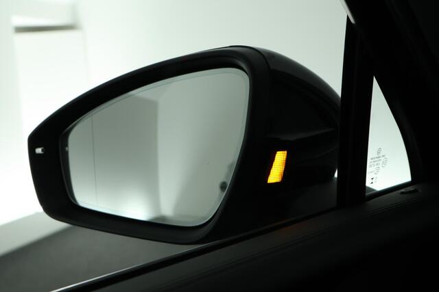 Volkswagen TIGUAN 1.5 272pk eHybrid R-Line Edition Black Style Trekhaak 360Camera Keyless Massage Virtual Cockpit Panoramadak Navigatie