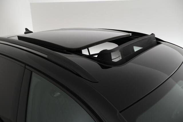 Volkswagen TIGUAN 1.5 272pk eHybrid R-Line Edition Black Style Trekhaak 360Camera Keyless Massage Virtual Cockpit Panoramadak Navigatie