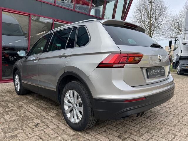 Volkswagen TIGUAN 1.4 TSI Comfortline Business | ACC | PDC | Stoelverw./massage | Navi | Elektr. klep |