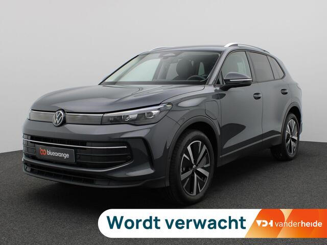 Volkswagen TIGUAN 1.5 eHybrid Life Edition Trekhaak, 19" LM Velgen, Keyless, Achteruitrijcamera, Side Assist, Navi via Apple Carplay/Android Auto, Adaptieve Cruise Control, Stoel-Stuurverwarming, Elektr. Achterklep