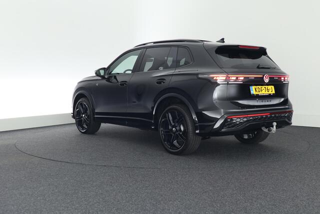 Volkswagen TIGUAN 1.5 272pk eHybrid R-Line Edition Black Style Trekhaak 360Camera Keyless Massage Virtual Cockpit Panoramadak Navigatie