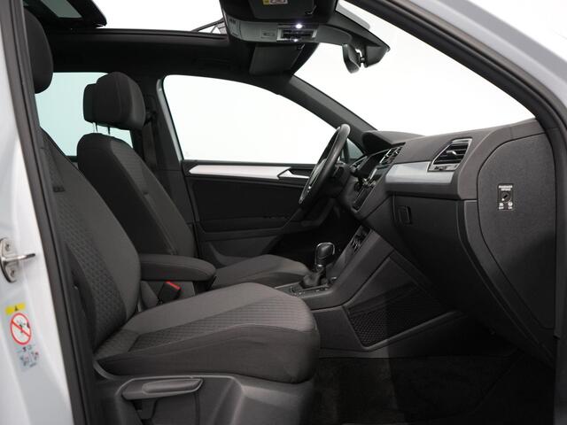 Volkswagen TIGUAN 1.5 TSI ACT Highline Business R-Line | Pano | Matrix | Carplay | 20inch | ACC |