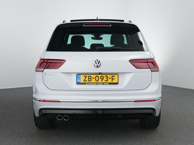 Volkswagen TIGUAN 1.5 TSI ACT Highline Business R-Line | Pano | Matrix | Carplay | 20inch | ACC |