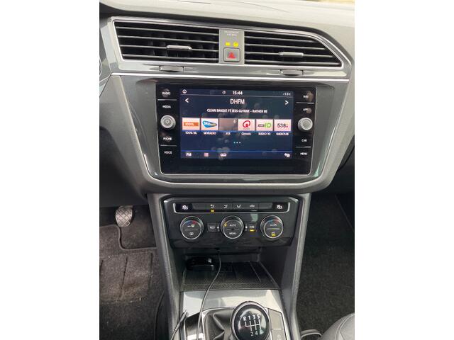 Volkswagen TIGUAN 1.5 TSI ACT Comfortline Executive Navigatie / camera / App-connect / Parkeersensoren / Achterklep, elektrisch bedienbaar