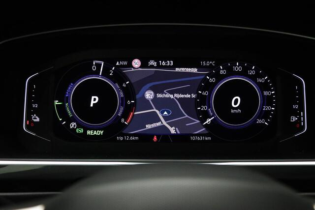 Volkswagen TIGUAN 1.4 TSI eHybrid R-Line Business+ | WINTER PACK | PANORAMADAK | ACHTERBANKVERWARMING | HEAD UP | TREKHKAAK