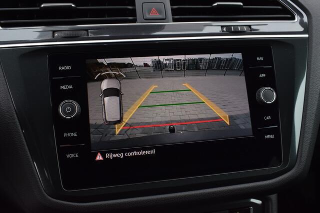 Volkswagen TIGUAN Allspace 1.5 TSI 150pk DSG R-line 7-Persoons | Pano | Camera | Trekhaak
