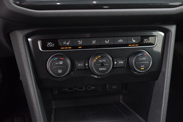 Volkswagen TIGUAN Allspace 1.5 TSI 150pk DSG R-line 7-Persoons | Pano | Camera | Trekhaak