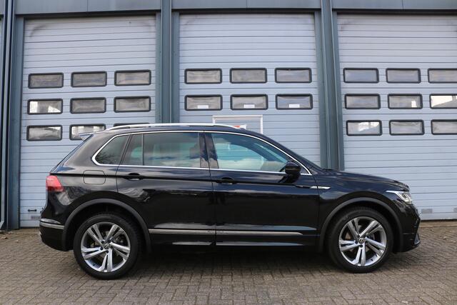 Volkswagen TIGUAN 1.5 TSI R-Line Business+ Panodak Virtual cockpit Xenon Navi T-haak Bj:2022