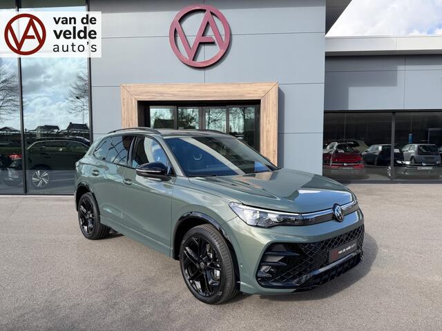 Volkswagen TIGUAN 1.5 eHybrid R-Line | Black line | 360 Camera | Trekhaak | Dode hoek | IQ light | Elek. klep | Rijklaar incl. garantie