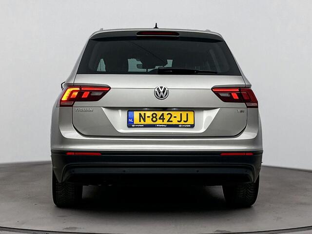 Volkswagen TIGUAN 1.4 TSI ACT Comfortline Business R | Achteruitrij camera | Navigatie | Cruise control | Apple Carplay/Android Auto | All season banden|