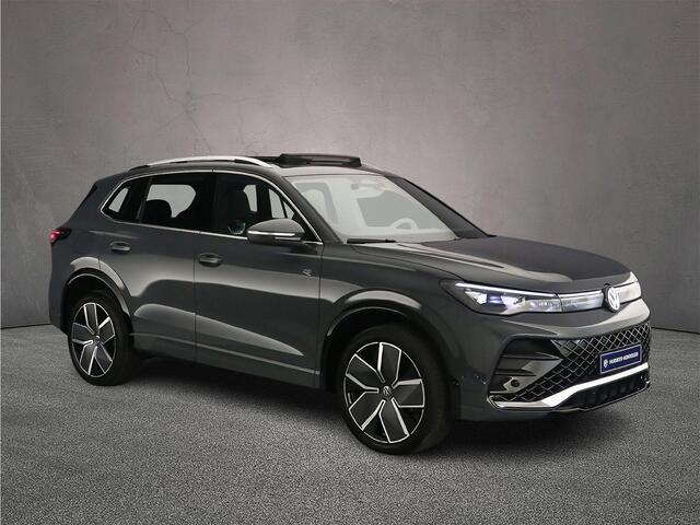 Volkswagen TIGUAN R-Line Edition 1.5 TSI eHybrid 272pk DSG Automaat Trekhaak, Adaptive cruise control, Panoramadak, Achteruitrijcamera, Elektrische achterklep