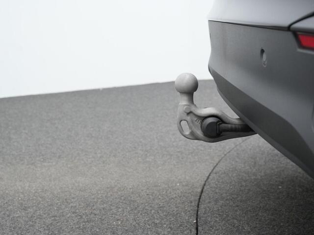 Volkswagen TIGUAN 1.5 eTSI 150 pk DSG Life | Trekhaak | IQ Light | 360 Camera | Stuur/-Stoelverwarming