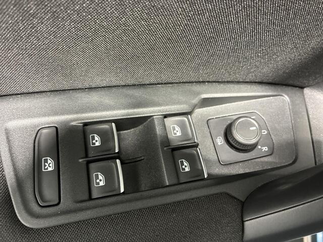 Volkswagen TIGUAN 1.4 TSI 245pk DSG eHybrid Active · Panoramadak · Apple/Android Car Play · Wegklapbare Trekhaak · Stoelverwarming · 17'' Inch ·