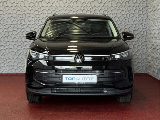 Volkswagen TIGUAN 1.5 TSI BENZINE AUTO ZONDER STEKKER 150PK DSG ? NIEUWE AUTO? TREKHAAK IQ.LED CARPLAY NAVI ELEK.KLEP STOEL/STUUR VERW LED 10/2025 BENZINE ?Top Auto's Wijchen , 30 Jaar Specialist in Volkswagen : Alle Type's : R-Line Edition / Style / First Edition / Highl