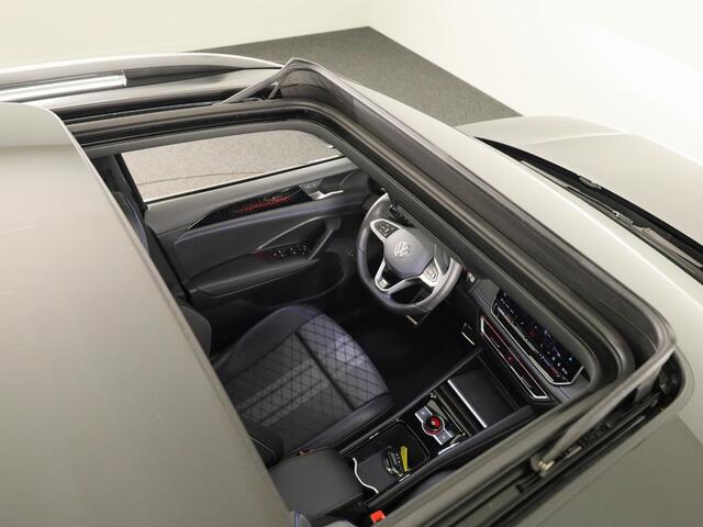 Volkswagen TIGUAN 1.5 eHybrid R-Line Edition | 272 PK |Automaat (DSG) | Verlengde garantie | Navigatie | Panoramadak | Parkeersensoren (Park assist) | Rondomzicht 360 grade camera | Stoelverwarming | R-Line |