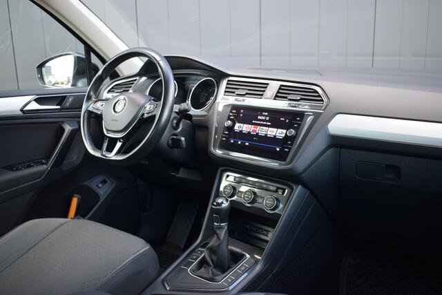 Volkswagen TIGUAN 1.4 TSi Comfortline Business ECC | Carplay | Full Map Navi | Trekhaak | Dealer Onderhouden!!