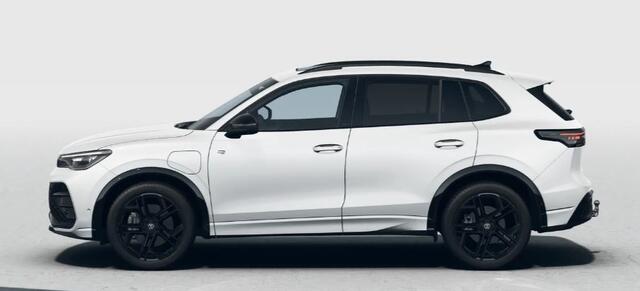 Volkswagen TIGUAN 1.5 eHybrid 272PK R-Line Business / Fabrieksgarantie tot 27-08 2028 / Trekhaak / Leer / Panoramadak / 20'' LMV / VW