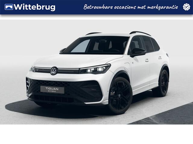 Volkswagen TIGUAN 1.5 eHybrid R-Line Edition / Leder / Panoramadak / Trekhaak / Head Up Display / 360 camera / 20'' LMV