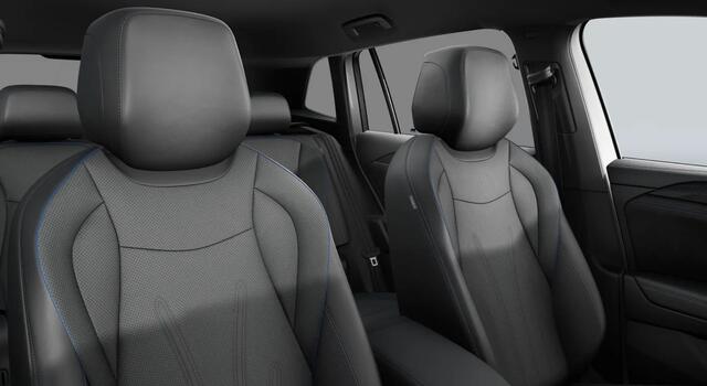 Volkswagen TIGUAN 1.5 eHybrid R-Line Edition / Leder / Panoramadak / Trekhaak / Head Up Display / 360 camera / 20'' LMV