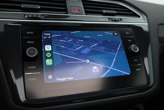 Volkswagen TIGUAN 1.4 TSI eHybrid R-Line Business+ | Pano | Elek. Trekhaak | IQ. Light | Stoel- Stuurverw. | Adapt. Cruise | Park Assist |