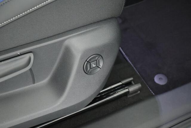 Volkswagen TIGUAN 1.5 272pk eHybrid R-Line Business Black Style 360Camera Head-Up Keyless Massage Carplay