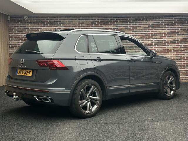 Volkswagen TIGUAN 1.5 TSI R-Line Business+ Panorama IQ Trekhaak Sfeer Virtual