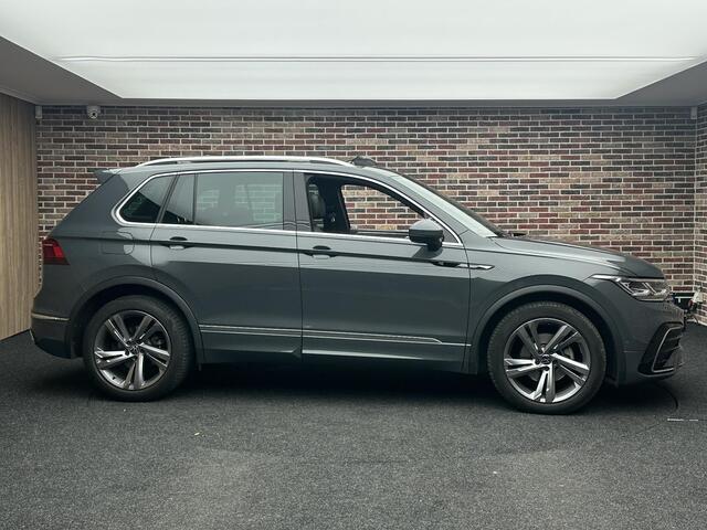 Volkswagen TIGUAN 1.5 TSI R-Line Business+ Panorama IQ Trekhaak Sfeer Virtual