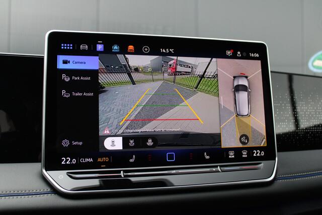 Volkswagen TIGUAN 1.5 eTSI R-Line Edition - IQ Light - Stoel/Stuurverwarming - Wegklapbare Trekhaak - Massage Stoel - Keyless - Dodehoek - Rijklaar